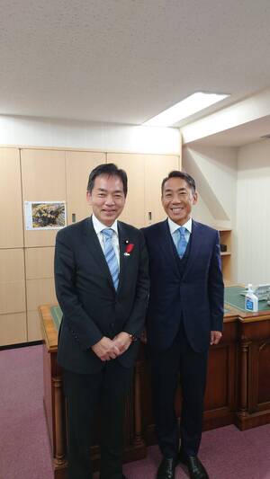 自民党 参議院議員　浅尾慶一郎様が来訪されました。